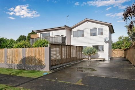 Photo of property in 9 Darren Crescent, Half Moon Bay, Auckland, 2012