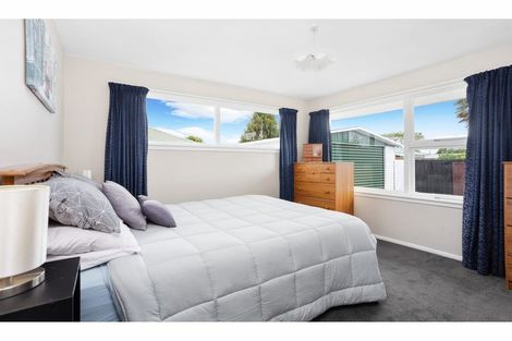 Photo of property in 19 Kathleen Crescent, Hornby, Christchurch, 8042