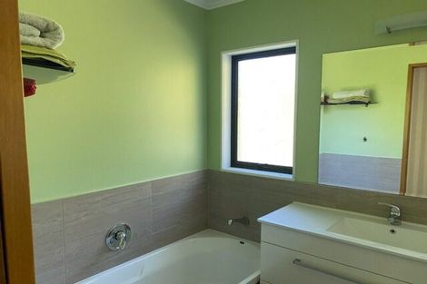 Photo of property in 15 Racecourse Road, Te Aroha, 3393