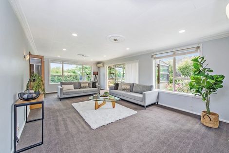 Photo of property in 10 Radbrook Street, Avonhead, Christchurch, 8042