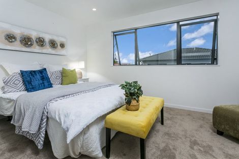 Photo of property in 15b Koromiko Street, New Lynn, Auckland, 0600