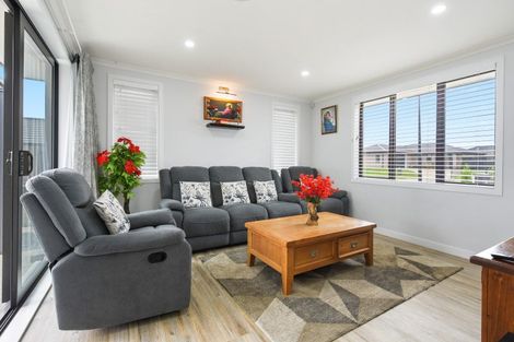 Photo of property in 14 Branca Close, Fitzroy, Hamilton, 3206