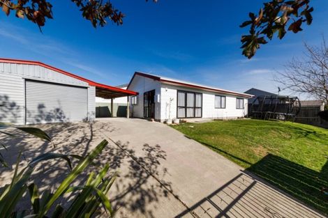 Photo of property in 27 Tiller Close, Kelvin Grove, Palmerston North, 4414