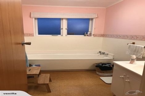 Photo of property in 13 Timaru Grove, Kelson, Lower Hutt, 5010