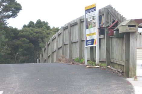 Photo of property in 30a Brunton Place, Glenfield, Auckland, 0629