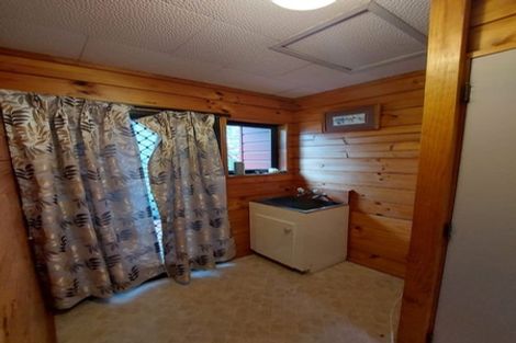 Photo of property in 4/68 West Coast Road, Glen Eden, Auckland, 0602