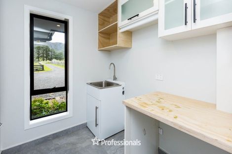 Photo of property in 6 Turksma Lane, Kaitoke, 5018