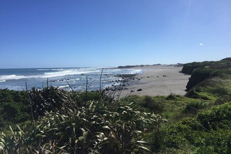 Photo of property in 261 Tai Road, Opunake, 4681