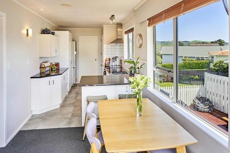 Photo of property in 25 Clipper Street, Titahi Bay, Porirua, 5022