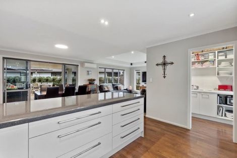 Photo of property in 18 Amokura Crescent, Flagstaff, Hamilton, 3210