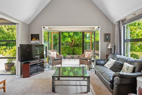 Photo of property in 8 Springvale Gardens, Harewood, Christchurch, 8051