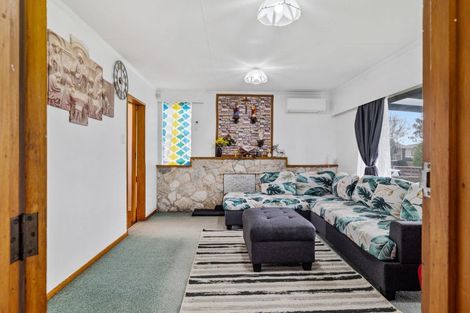 Photo of property in 2 Ajax Place, Highbury, Palmerston North, 4412