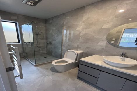 Photo of property in 2a Askew Place, Farm Cove, Auckland, 2012