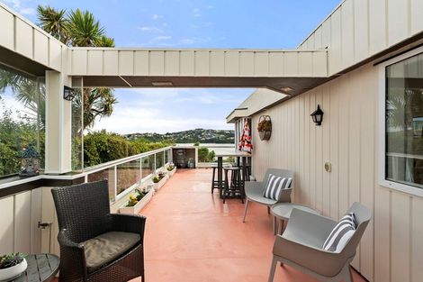 Photo of property in 81 Seaview Road, Paremata, Porirua, 5024
