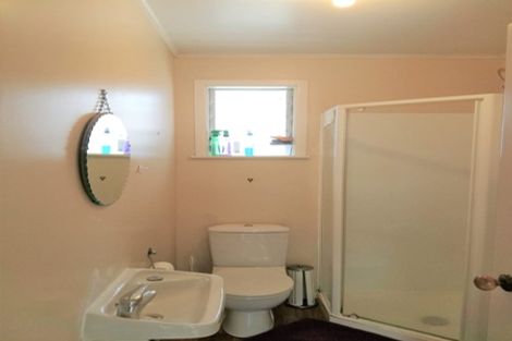 Photo of property in 448 Don Buck Road, Massey, Auckland, 0614