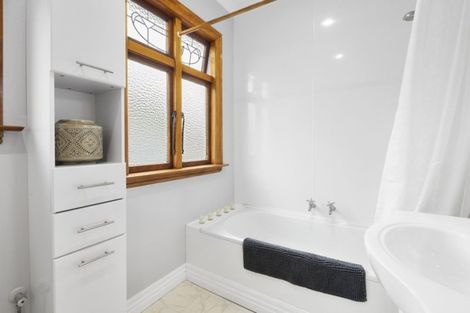 Photo of property in 2a Harris Street, Naenae, Lower Hutt, 5011