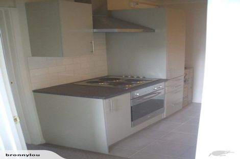 Photo of property in 13/61 The Avenue, Albany, Auckland, 0632