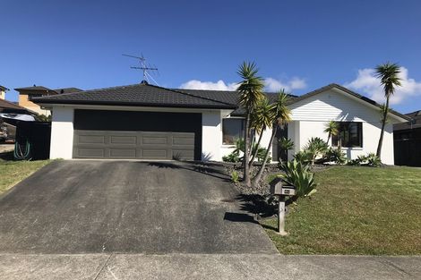 Photo of property in 60 Roberta Crescent, Orewa, 0931