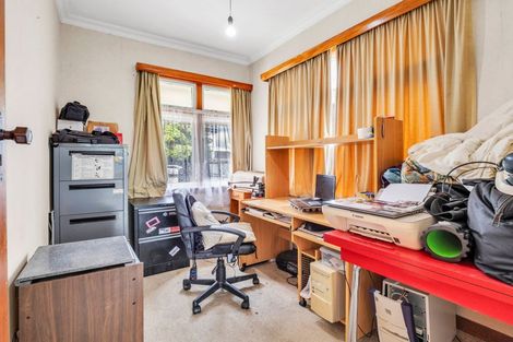 Photo of property in 105 Vogel Street, Roslyn, Palmerston North, 4414