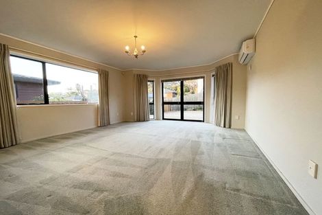 Photo of property in 1/9 Delamare Court, Sunnynook, Auckland, 0632