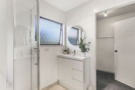 Photo of property in 17 Rhonda Place, Opaheke, Papakura, 2113