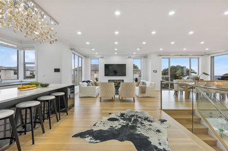 Photo of property in 11 Gulf Crest, Bucklands Beach, Auckland, 2012