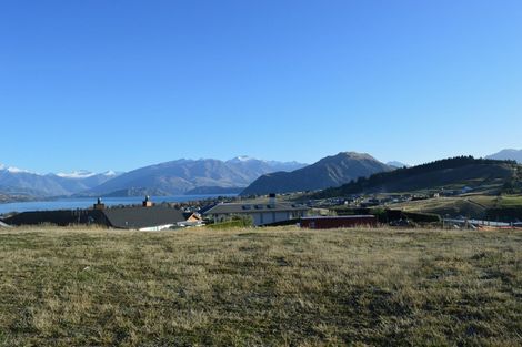 Photo of property in 10 Mataraki Place, Wanaka, 9305