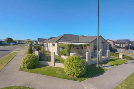 Photo of property in 66 Orotu Drive, Poraiti, Napier, 4112