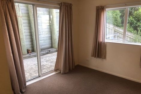 Photo of property in 14 Kopiko Way, Brooklyn, Wellington, 6021