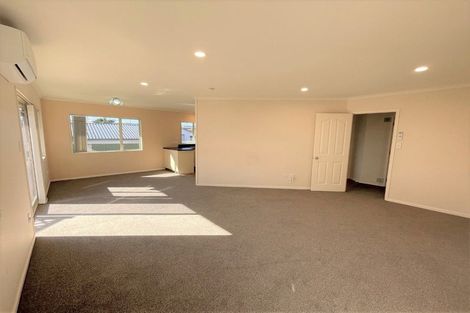 Photo of property in 332a Devon Street West, New Plymouth, 4310