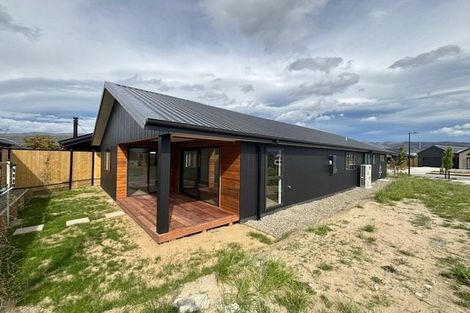 Photo of property in 26 Wooing Tree Avenue, Cromwell, 9310