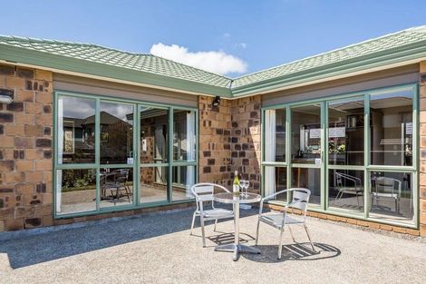 Photo of property in 37 Saint Ives Drive, Camborne, Porirua, 5026