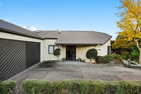 Photo of property in 25 Dallinger Street, St Andrews, Hamilton, 3200