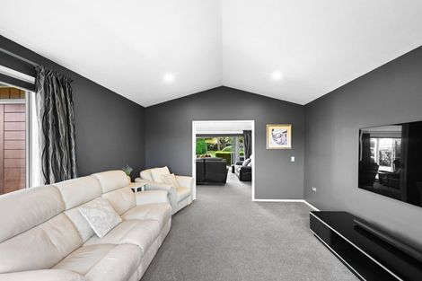 Photo of property in 15 Lissette Road, Newstead, Hamilton, 3286