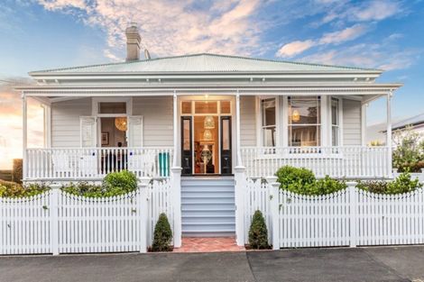 Photo of property in 19 Buchanan Street, Devonport, Auckland, 0624