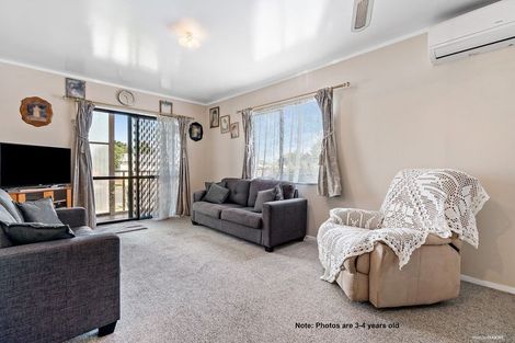 Photo of property in 18 Dungarvon Place, Clendon Park, Auckland, 2103