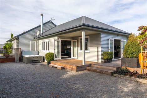 Photo of property in 99 Bryndwr Road, Bryndwr, Christchurch, 8052