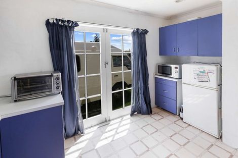 Photo of property in 34 High Street West, Waitara, 4320