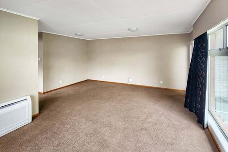 Photo of property in 2 Ferretti Grove, Avalon, Lower Hutt, 5011