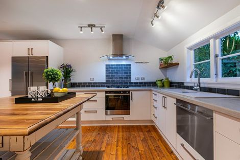 Photo of property in 7 Tipau Street, Torbay, Auckland, 0630