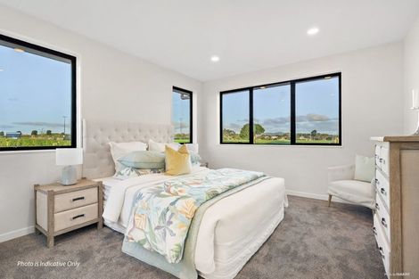 Photo of property in 8 Korowhiti Road, Clarks Beach, 2122