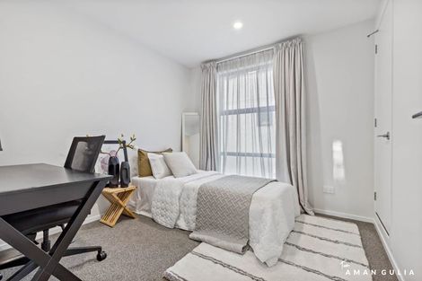 Photo of property in 33 Tokai Place, Glen Eden, 0602