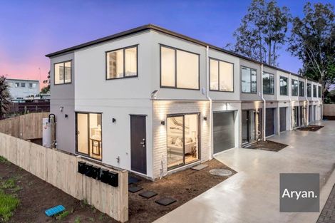 Photo of property in 8a Jupiter Street, Rosehill, Papakura, 2113