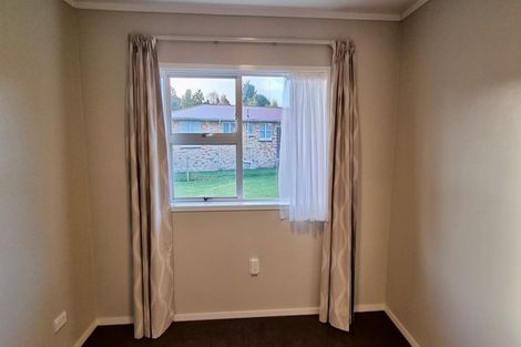 Photo of property in 4a Heather Place, Melville, Hamilton, 3206