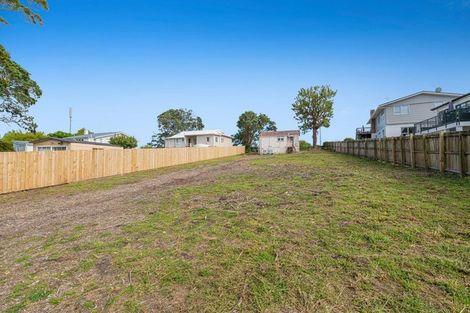 Photo of property in 929 Whangaparaoa Road, Manly, Whangaparaoa, 0930