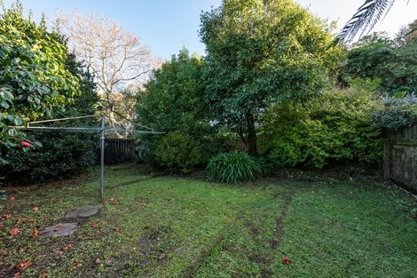 Photo of property in 6 Friend Street, Karori, Wellington, 6012