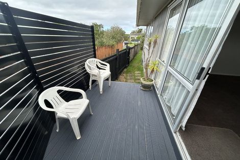 Photo of property in 1/63 Zita Maria Drive, Massey, Auckland, 0614