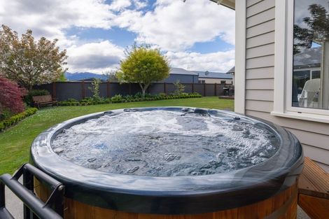 Photo of property in 26 Lawson Burrows Crescent, Te Anau, 9600