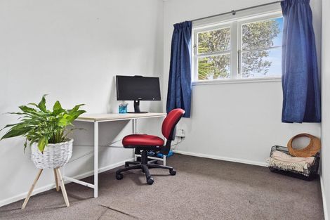 Photo of property in 11 Seddon Street, Naenae, Lower Hutt, 5011