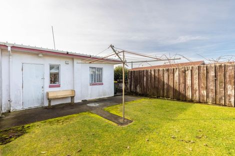 Photo of property in 242c Huatoki Street, Upper Vogeltown, New Plymouth, 4310